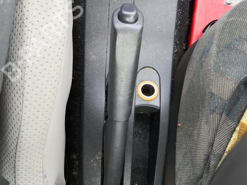 Used Hand brake RENAULT CLIO III (BR0/1, CR0/1) 1.2 16V (BR02, BR0J, BR11, CR02, CR0J, CR11) (75 hp) 27104782
