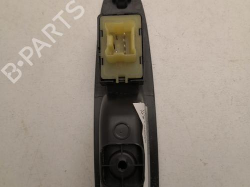 Used Right rear window switch Right rear window switch RENAULT CAPTUR I (J5_, H5_) 1.5 dCi 90 (J5N4, J5M5, J5MW, J5M6, J5AL, J5AJ) (90 hp) 27103545 27103545