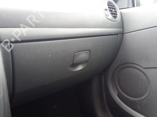 Used Glove box RENAULT CLIO III (BR0/1, CR0/1) 1.5 dCi (C/BR0G, C/BR1G) (68 hp) 27138147