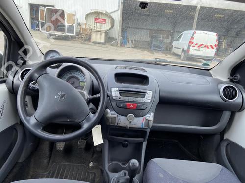 Used Steering column PEUGEOT 107 (PM_, PN_) 1.4 HDi (54 hp) 27107415