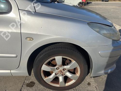 right-front-fenders-peugeot-307-3ac-2000-2001-2002-2003-2004-2005-2006-2007-2008-2009-2010-2011-2012-40201132 main image