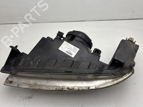 Used Right headlight Right headlight PEUGEOT 106 II (1A_, 1C_) 1.6 i (89 hp) 33680376 33680376