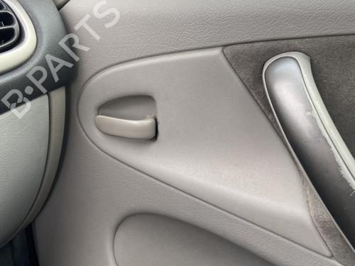 Højre fortil invendig håndtag CITROËN XSARA PICASSO (N68) 1.6 HDi (90 hp) 28809869