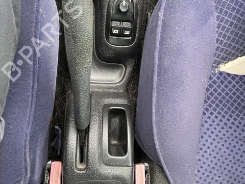 håndbremse PEUGEOT 206 Hatchback (2A/C) 1.4 i (75 hp) 31334073