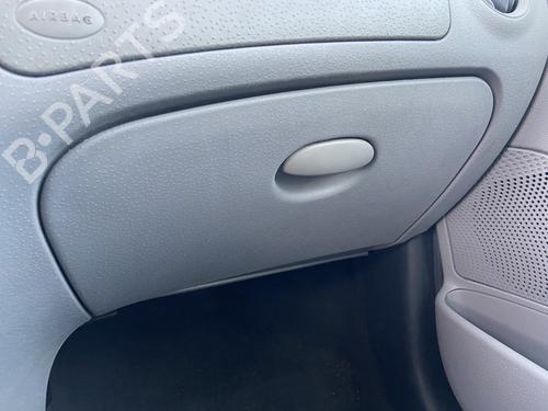 Porta-luvas CITROËN C3 I (FC_, FN_) 1.4 i (73 hp) 31883975