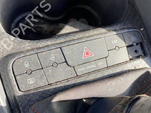 warning-switch-seat-ibiza-iv-6j5-6p1-2008-2009-2010-2011-2012-2013-2014-2015-2016-2017-31762239 main image