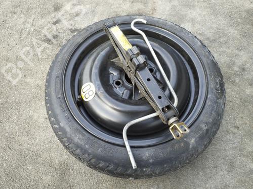 Used Jack Kit TOYOTA YARIS (_P1_) 1.0 (SCP10_, SCP10R) (65 hp) 32185981