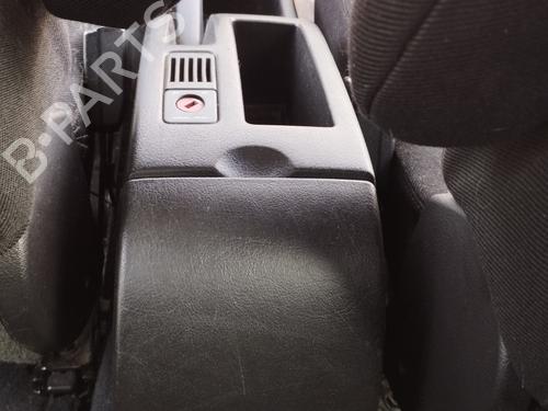 Console centrale Console centrale PEUGEOT 307 (3A/C) 2.0 HDi 90 (90 hp) 33544554 33544554