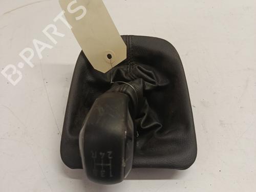 Used Gear lever CITROËN C3 / C3 ORIGIN III (SX) 1.2 PureTech 82 (83 hp) 28041640
