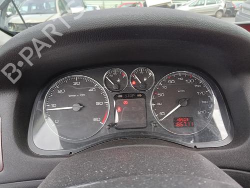 Used Instrument cluster PEUGEOT 307 (3A/C) 1.6 HDi (90 hp) 27053604