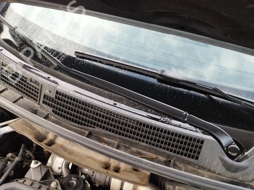 Used Front windshield wiper arm NISSAN QASHQAI I (J10, NJ10) 1.6 dCi (130 hp) 28622745