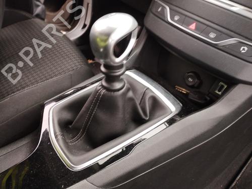 Used Shift knob Shift knob PEUGEOT 308 II (LB_, LP_, LW_, LH_, L3_) 1.5 BlueHDi 130 (131 hp) 30938888 30938888