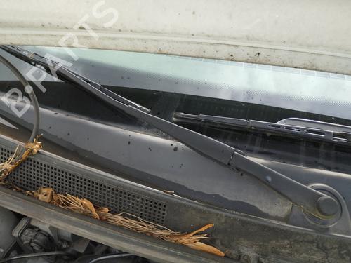 Used Front windshield wiper arm DACIA SANDERO II 1.2 (75 hp) 28730580