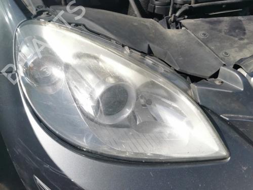 Used Right headlight Right headlight MERCEDES-BENZ B-CLASS Sports Tourer (W245) B 200 CDI (245.208) (140 hp) 27053108 27053108