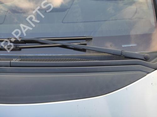 Used Front windshield wiper arm CITROËN C4 Picasso I MPV (UD_) 1.6 HDi (109 hp) 27086572