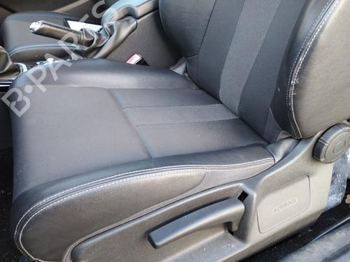 Left front seat RENAULT MEGANE III Coupe (DZ0/1_) 1.5 dCi (DZ09, DZ0D, DZ1F, DZ1G, DZ14, DZ29) | BP31950646C15 