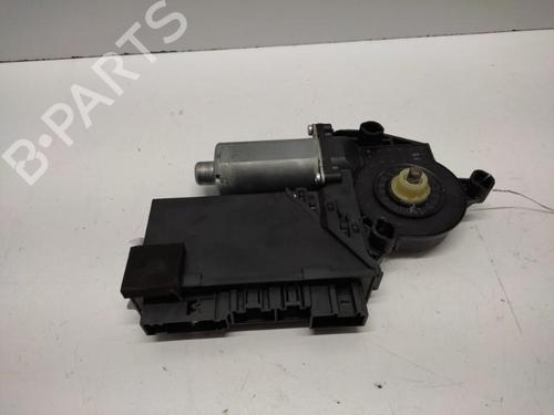Used Right rear window motor Right rear window motor PORSCHE CAYENNE (92A) 3.0 Diesel (239 hp) 27071769 27071769