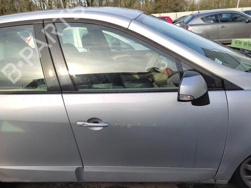Høyre foran utvendig håndtak RENAULT SCÉNIC III (JZ0/1_) 1.5 dCi (110 hp) 27067772