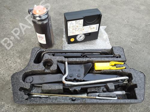 Roue de secours kit CITROËN C4 Grand Picasso I (UA_) 1.6 HDi (109 hp) 31639228