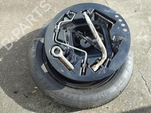 Used Jack Kit LANCIA MUSA (350_) 1.4 (350.AXA11, 350.AXA1A) (95 hp) 32668537