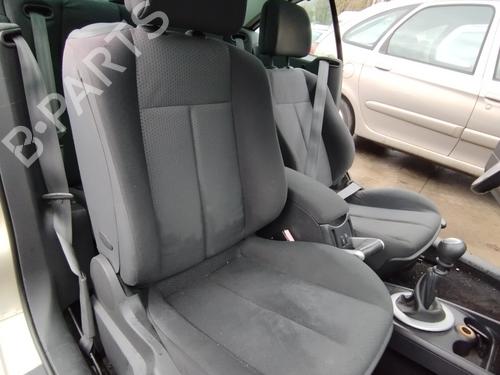 Used Right front seat RENAULT MEGANE II Coupé-Cabriolet (EM0/1_) 1.9 dCi (120 hp) 31639298