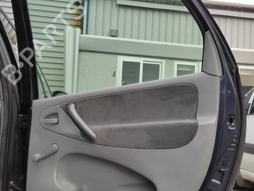 Højre bagtil invendig håndtag CITROËN XSARA PICASSO (N68) 1.6 HDi (90 hp) 27067227