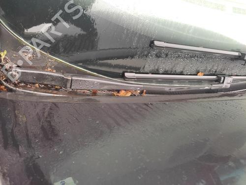 Used Front windshield wiper arm VW GOLF PLUS V (5M1, 521) 1.9 TDI (105 hp) 27081163