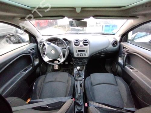 Left front indicator ALFA ROMEO MITO (955_) 1.4 MultiAir (955AXL1B) | BP31012833C32