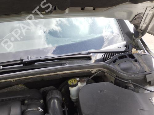 Used Front windshield wiper arm PEUGEOT 407 (6D_) 1.6 HDi 110 (6D9HZC, 6D9HYC) (109 hp) 27069384