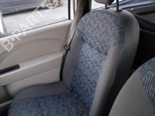 Used Right front seat RENAULT TWINGO II (CN0_) 1.5 dCi (CN0E) (64 hp) 27073749