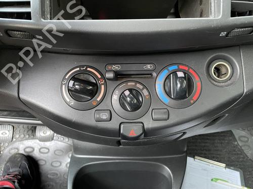 Used Climate control NISSAN MICRA III (K12) 1.2 16V (65 hp) 27062943