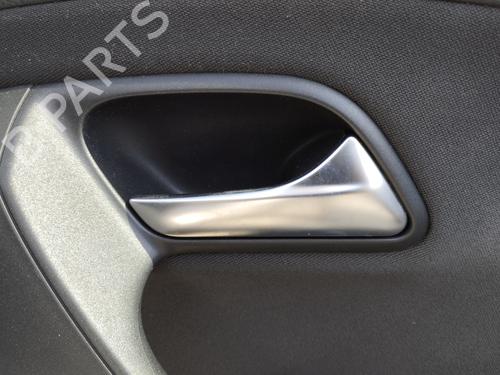 Høyre foran invendig håndtak VW POLO V (6R1, 6C1) 1.2 (70 hp) 28153534