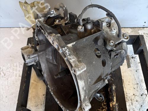 Used Gearbox PEUGEOT 2008 I (CU_) 1.6 HDi (92 hp) 27521111