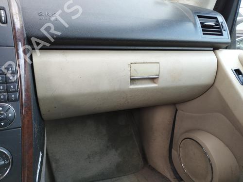 Used Glove box MERCEDES-BENZ A-CLASS (W169) A 180 CDI (169.007, 169.307) (109 hp) 27083595