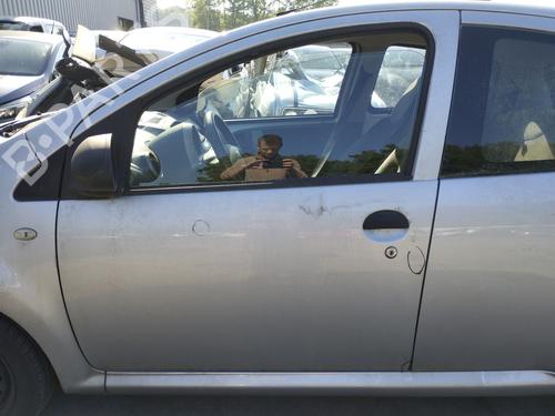 Used Left front door PEUGEOT 107 (PM_, PN_) 1.0 (68 hp) 27045126