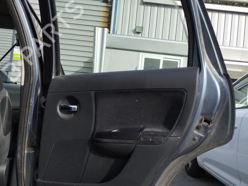 Højre bagtil invendig håndtag CITROËN C3 I (FC_, FN_) 1.6 16V HDi (90 hp) 30339280