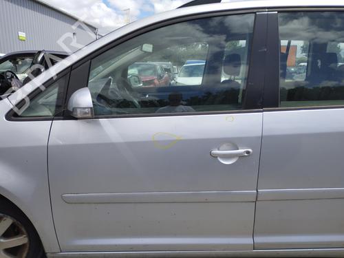 Front left exterior door handle VW TOURAN (1T1, 1T2) 1.9 TDI | BP27063526C128 