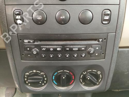Used Climate control Climate control 27043045 27043045
