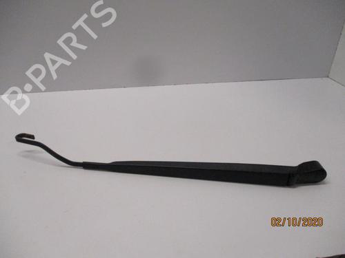 Used Front windshield wiper arm PEUGEOT 1007 (KM_) 1.6 HDi (109 hp) 27056079