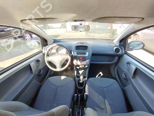 Used Middle console Middle console PEUGEOT 107 (PM_, PN_) 1.0 (68 hp) 33890521 33890521