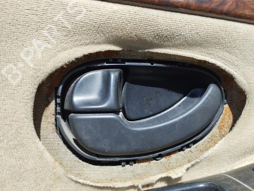 Used Front left interior door handle Front left interior door handle 39481382 39481382