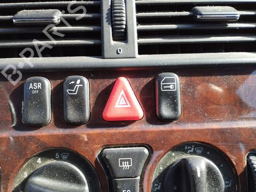 Used Warning switch MERCEDES-BENZ C-CLASS (W202) C 220 CDI (202.133) (125 hp) 27048730