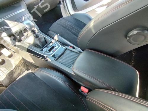 Used Middle console Middle console PEUGEOT 308 II (LB_, LP_, LW_, LH_, L3_) 1.6 GT 205 (205 hp) 34410795 34410795
