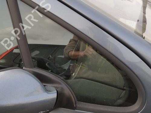 front-right-quarter-glass-peugeot-307-break-3e-2002-2003-2004-2005-2006-2007-2008-2009-33016060 main image