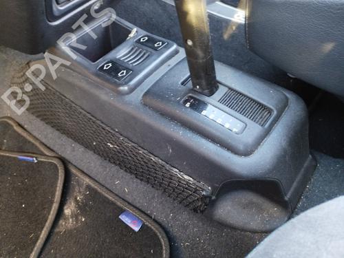 Console centrale Console centrale CITROËN SAXO (S0, S1) 1.4 VTS (75 hp) 33544391 33544391