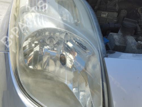 Scheinwerfer rechts für TOYOTA YARIS (_P9_) 1.3 VVT-i (SCP90_, SCP90R) (87 hp) 27362685