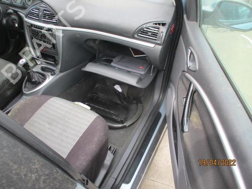 Used Glove box CITROËN C5 II (RC_) 1.6 HDi (RC8HZB) (109 hp) 27076262