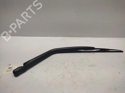 rear-windshield-wiper-arm-renault-megane-i-ba01_-1995-1996-1997-1998-1999-2000-2001-2002-2003-2004-32233986 main image