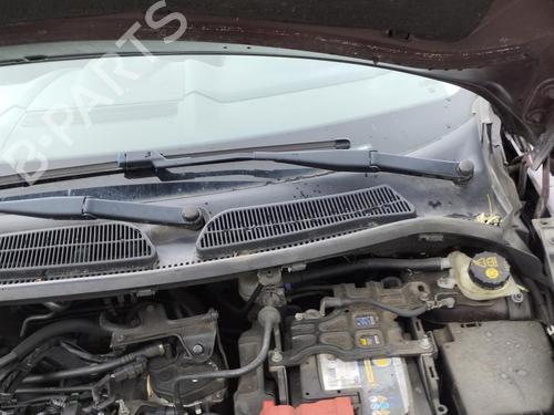 Used Front windshield wiper arm FORD FIESTA VI (CB1, CCN) 1.4 TDCi (70 hp) 27089115