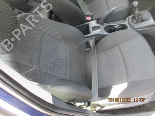 Used Seat buckle HYUNDAI i30 (FD) 1.6 CRDi (90 hp) 27047620